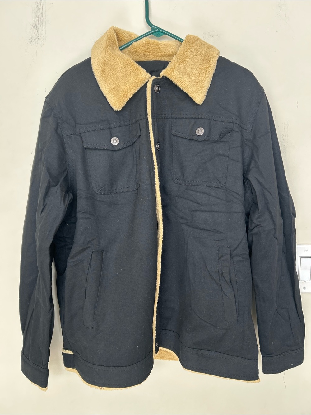 New  Men's Black Jacket Tan Sherpa Collar side pockets snap up utility. Size XL